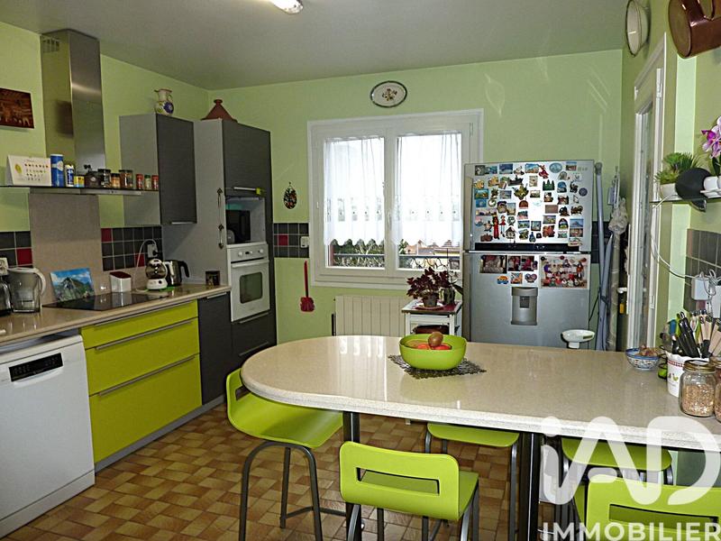 Maison - 90 m² - 5 pièces