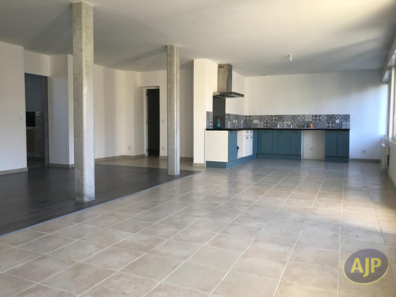 Maison - 142 m² - 5 pièces