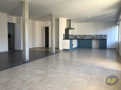 Maison - 142 m² - 5 pièces
