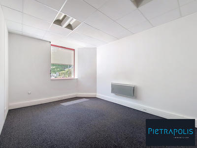 Bureau - 371 m²