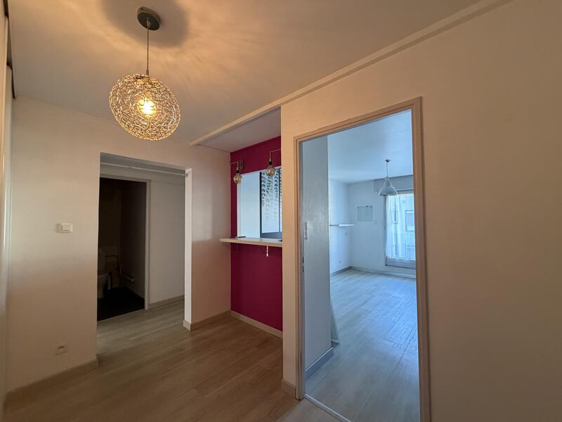 Appartement - 74 m² - 2 pièces