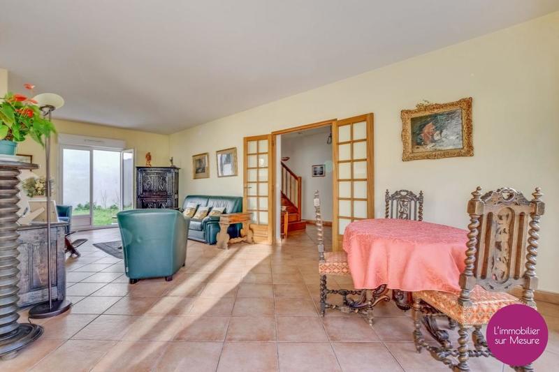 Maison - 225 m² - 7 pièces