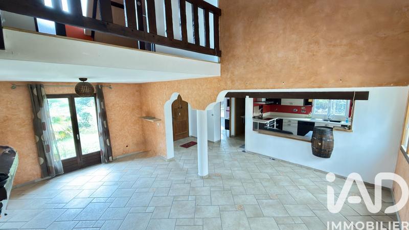 Maison - 107 m² - 5 pièces