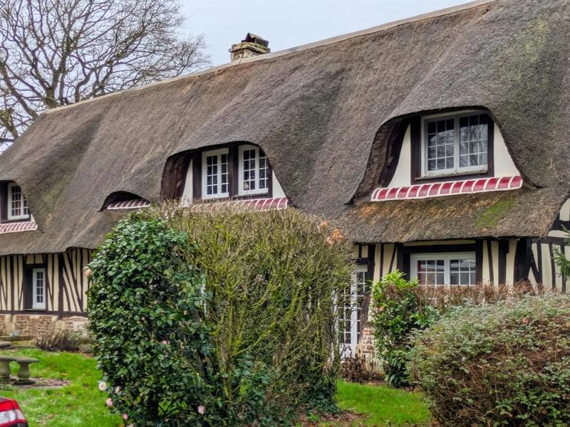 Maison - 220 m² - 6 pièces