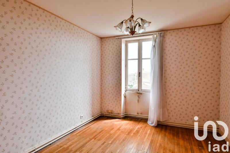 Maison - 213 m² - 8 pièces
