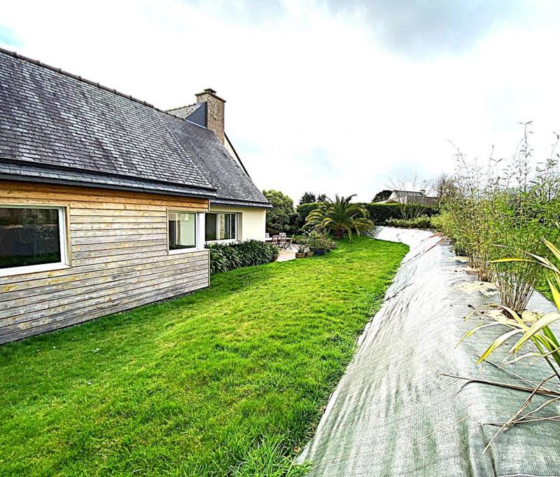 Maison - 177 m² - 7 pièces