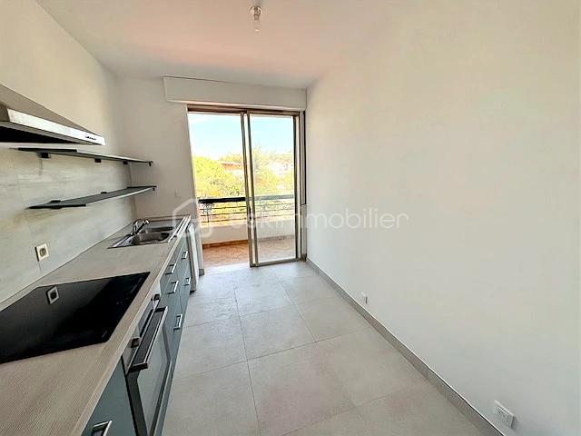 Appartement - 91 m² - 4 pièces