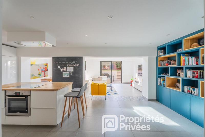 Maison - 187 m² - 8 pièces