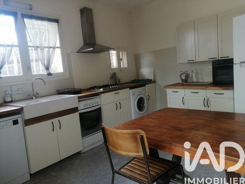 Maison - 216 m² - 9 pièces