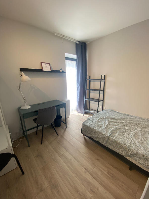 Chambre - 156 m² - 9 pièces