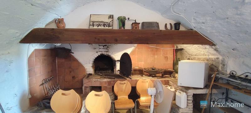 Mas - 415 m² - 16 pièces