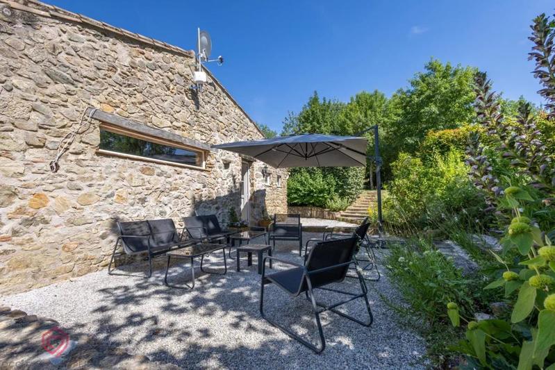 Propriété - 430 m² - 15 pièces