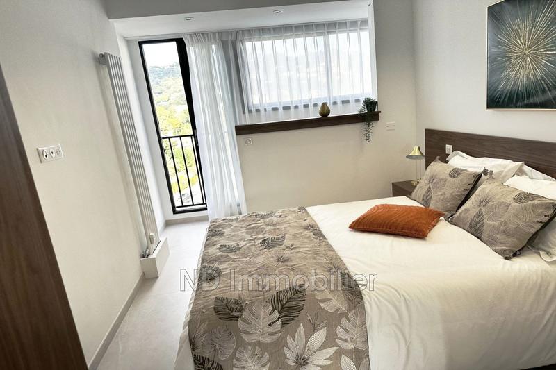 Appartement - 94 m² - 4 pièces