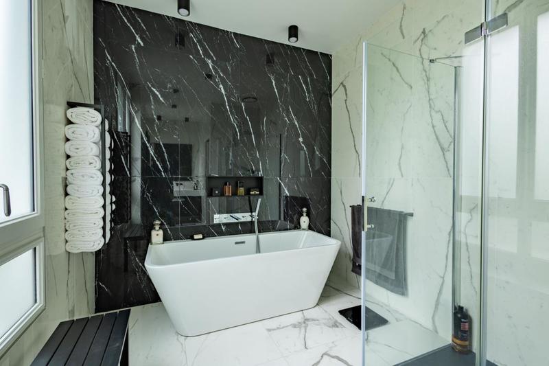 Propriété - 220 m² - 6 pièces