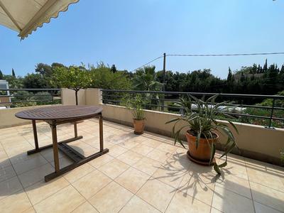 Appartement - 89 m² - 4 pièces