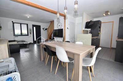 Maison - 92 m² - 5 pièces
