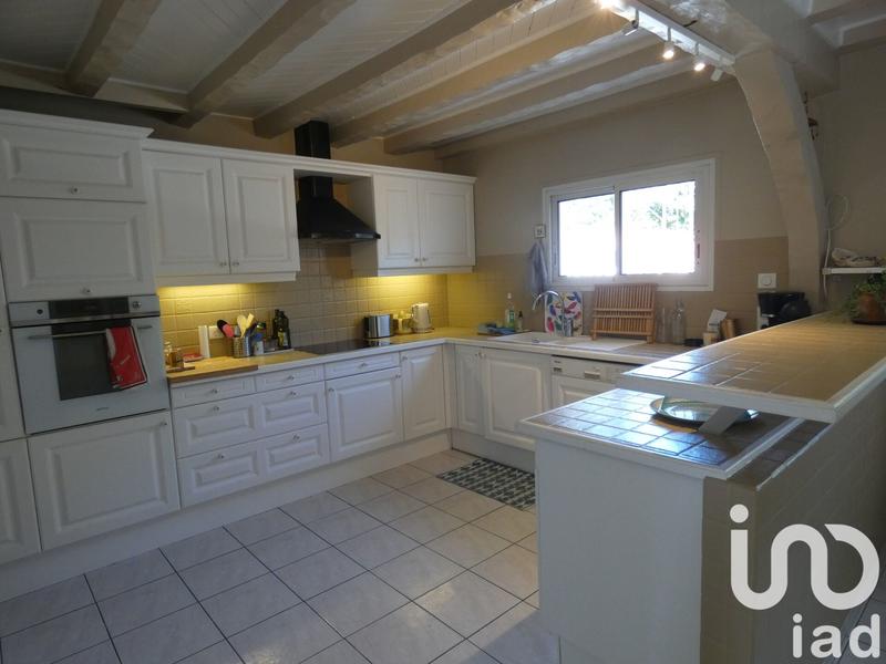 Maison - 197 m² - 9 pièces