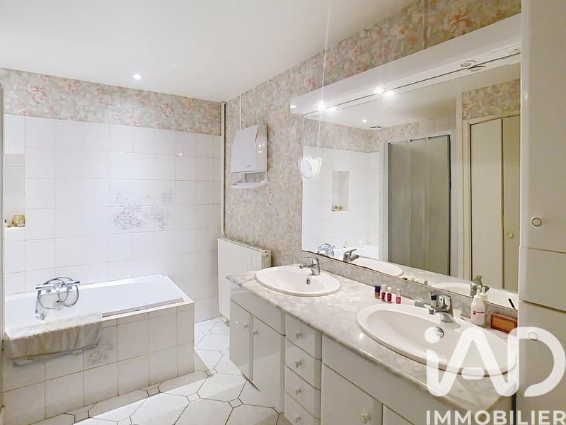 Maison - 148 m² - 5 pièces