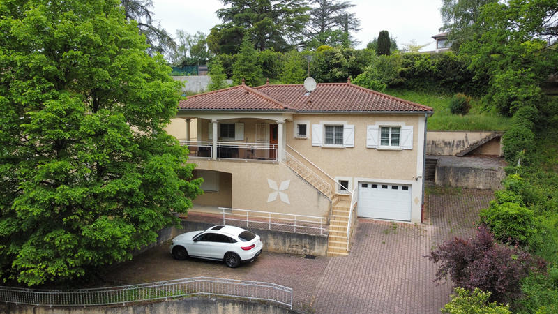 Maison - 152 m² - 6 pièces