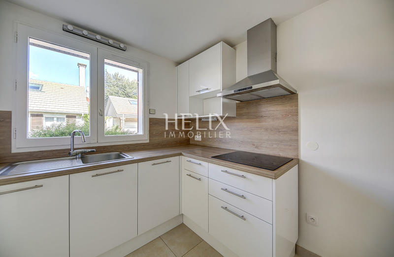 Maison - 152 m² - 6 pièces