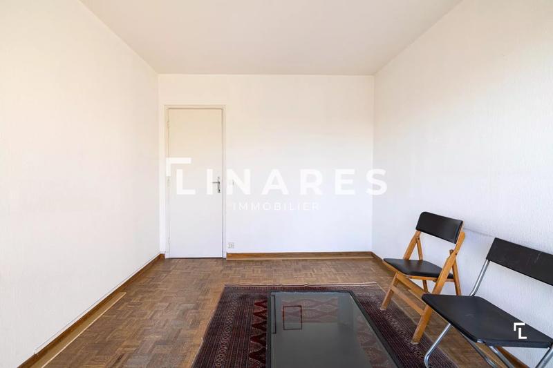 Magasins - 83 m² - 4 pièces