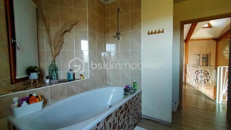 Maison - 123 m² - 6 pièces