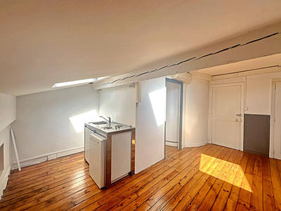 Appartement - 100 m² - 4 pièces