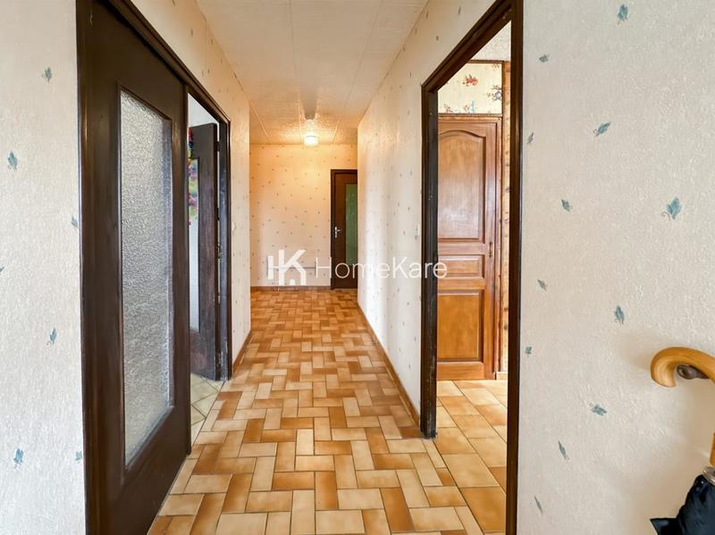 Maison - 200 m² - 5 pièces