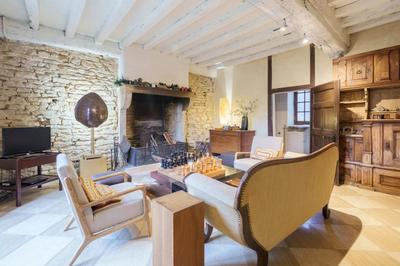 Propriété - 350 m² - 6 pièces