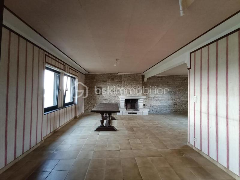 Maison en pierre - 137 m² - 6 pièces