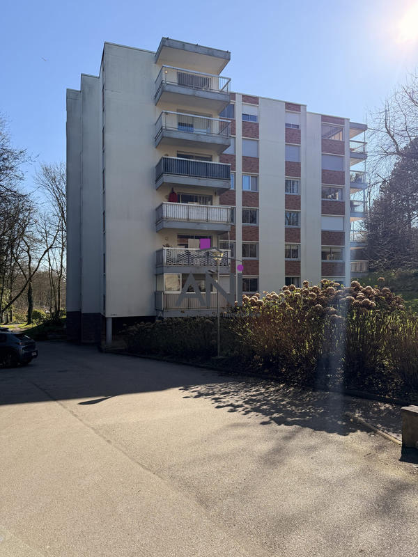 Appartement - 80 m² - 3 pièces