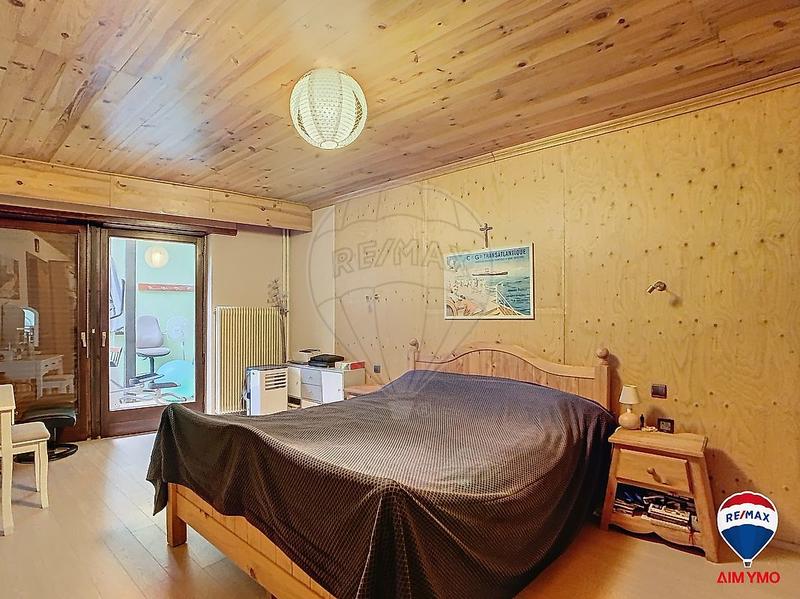 Duplex - 192 m² - 10 pièces