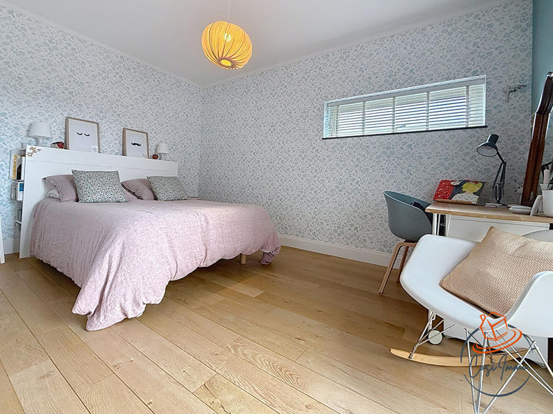 Villa - 145 m² - 6 pièces