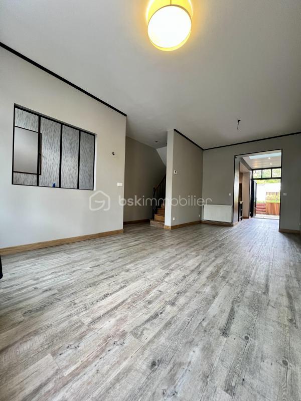 Maison - 105 m² - 5 pièces