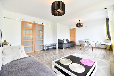 Appartement - 92 m² - 5 pièces