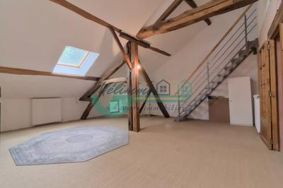 Maison - 373 m² - 11 pièces