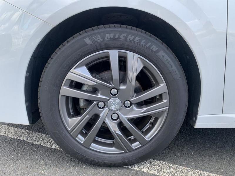 Peugeot 208 II PureTech 75 s&amp;amp;S Style