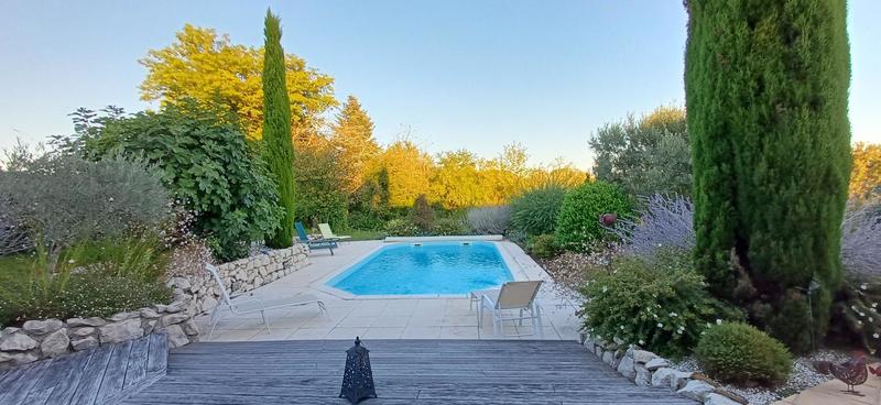 Villa - 197 m² - 6 pièces