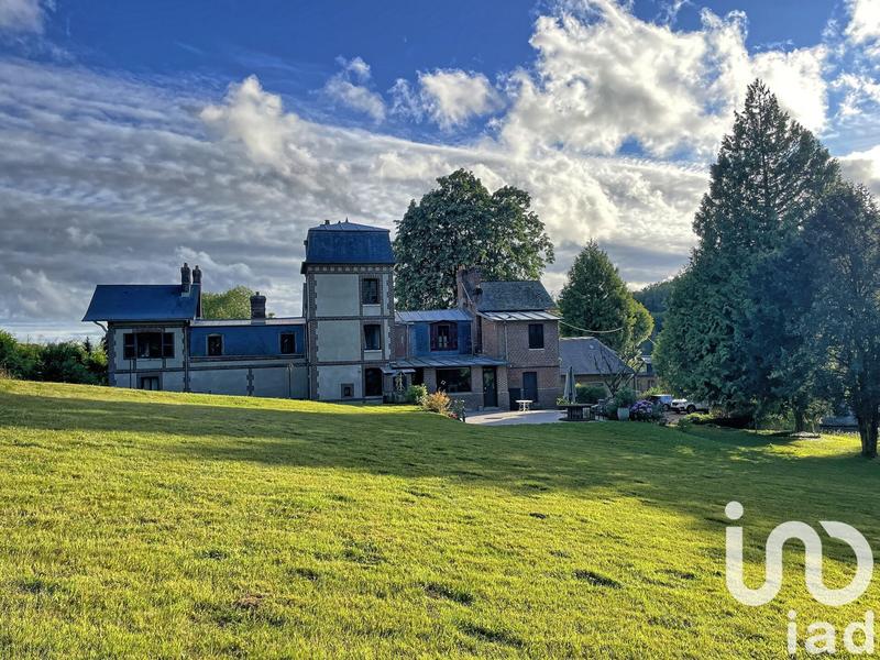 Maison - 319 m² - 12 pièces