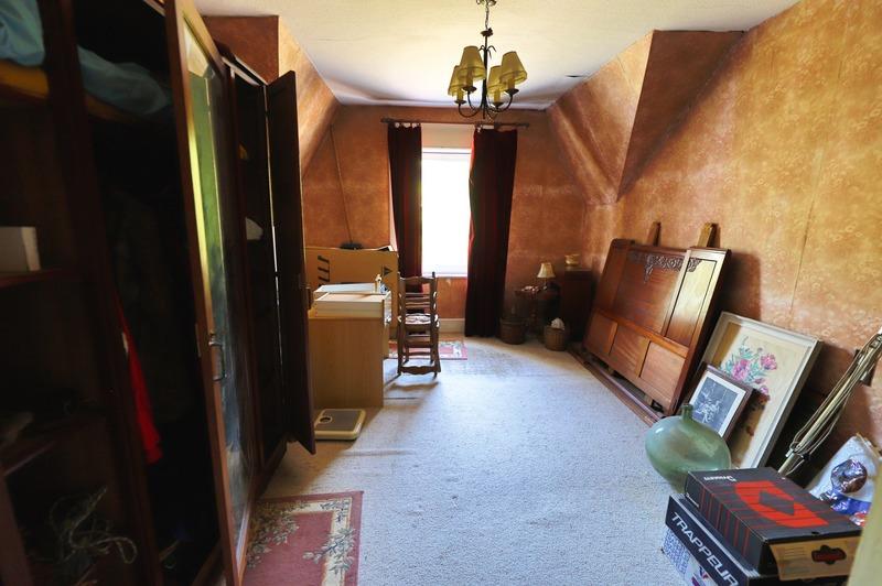 Maison - 210 m² - 15 pièces