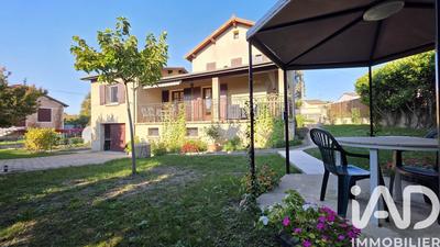 Maison - 170 m² - 8 pièces