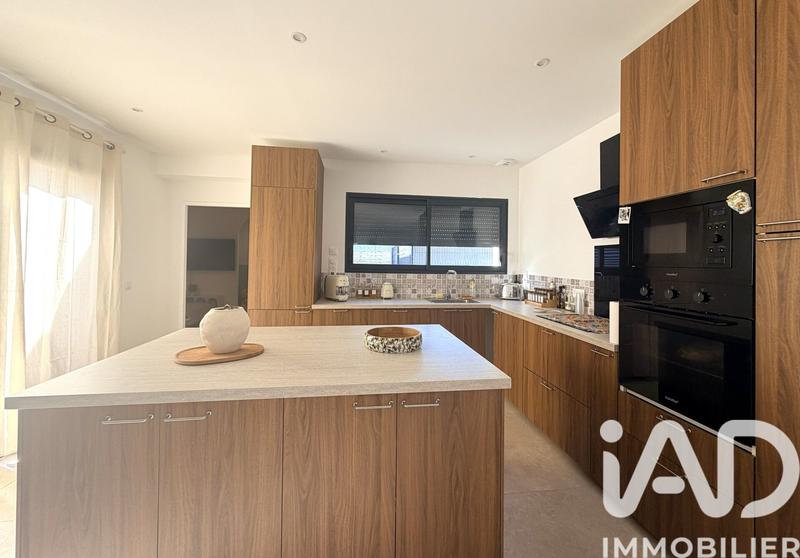 Maison - 138 m² - 5 pièces