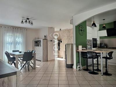 Maison - 105 m² - 4 pièces