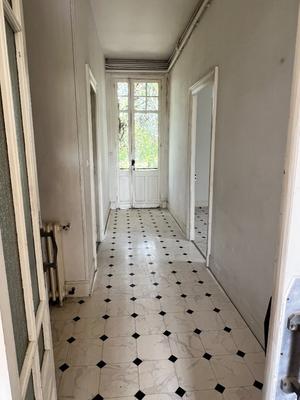 Maison - 200 m² - 10 pièces