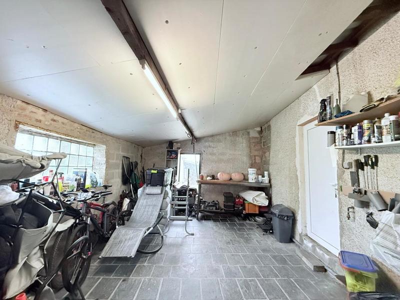 Maison - 230 m² - 4 pièces