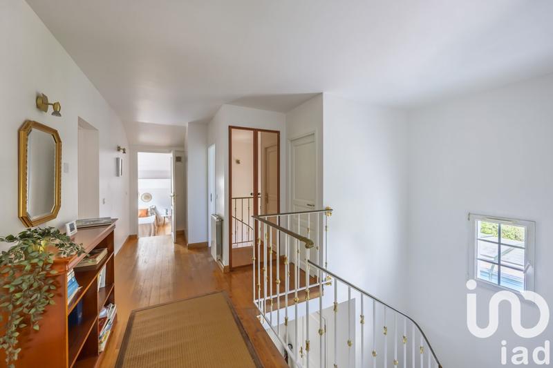 Maison de maîtres - 241 m² - 6 pièces