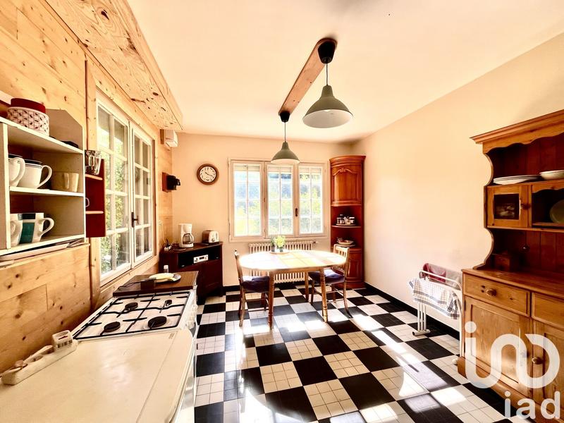 Maison - 147 m² - 7 pièces