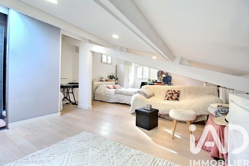 Maison - 200 m² - 5 pièces