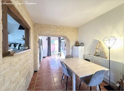 Maison de village - 90 m² - 4 pièces