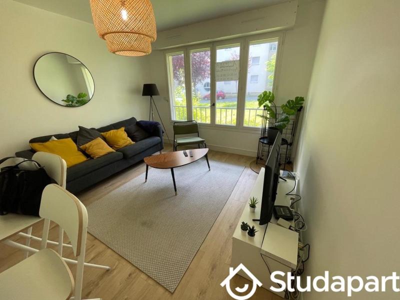 Chambre - 11 m² - 1 pièce